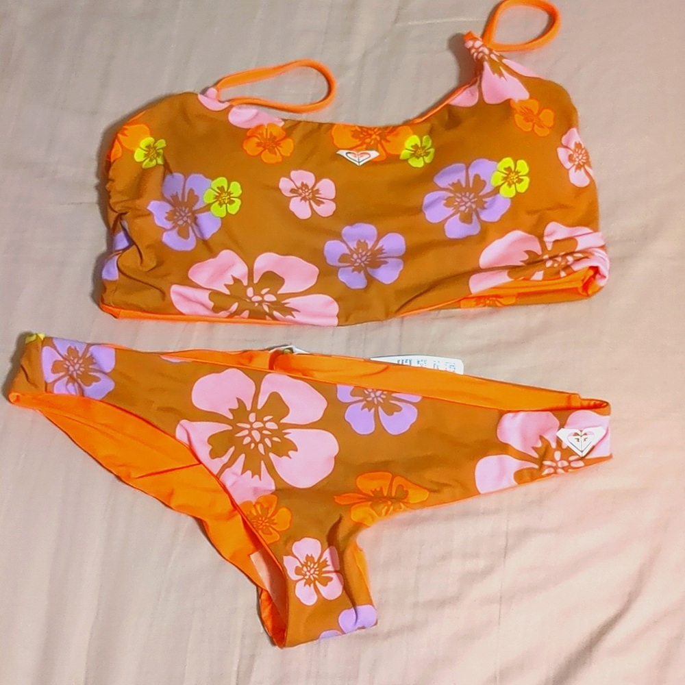 Roxy x Kate Bosworth Reversible Tank Bikini Top & Cheeky Bikini Bottoms